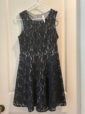 Aeropostale Black Lace Overlay Party Dress sleeveless gray sweetheart liner sz 6